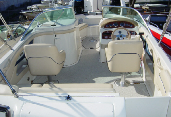 Sea Ray 210